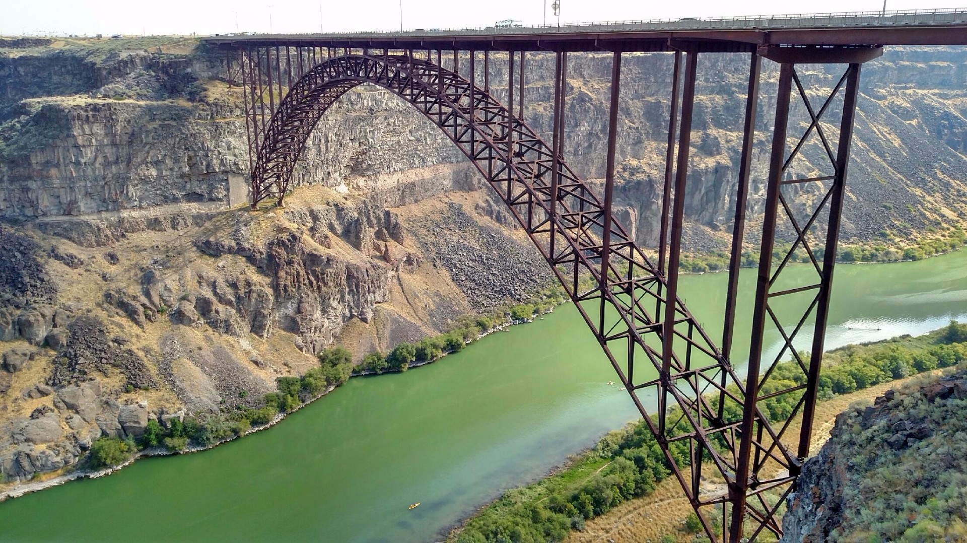 BASE jumper hurt in leap from Perrine Bridge